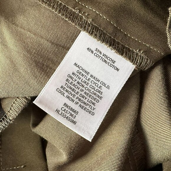 NWT Trouve Pleated Belted Green Tapered Dress Pants Womens 6 - Picture 9 of 9